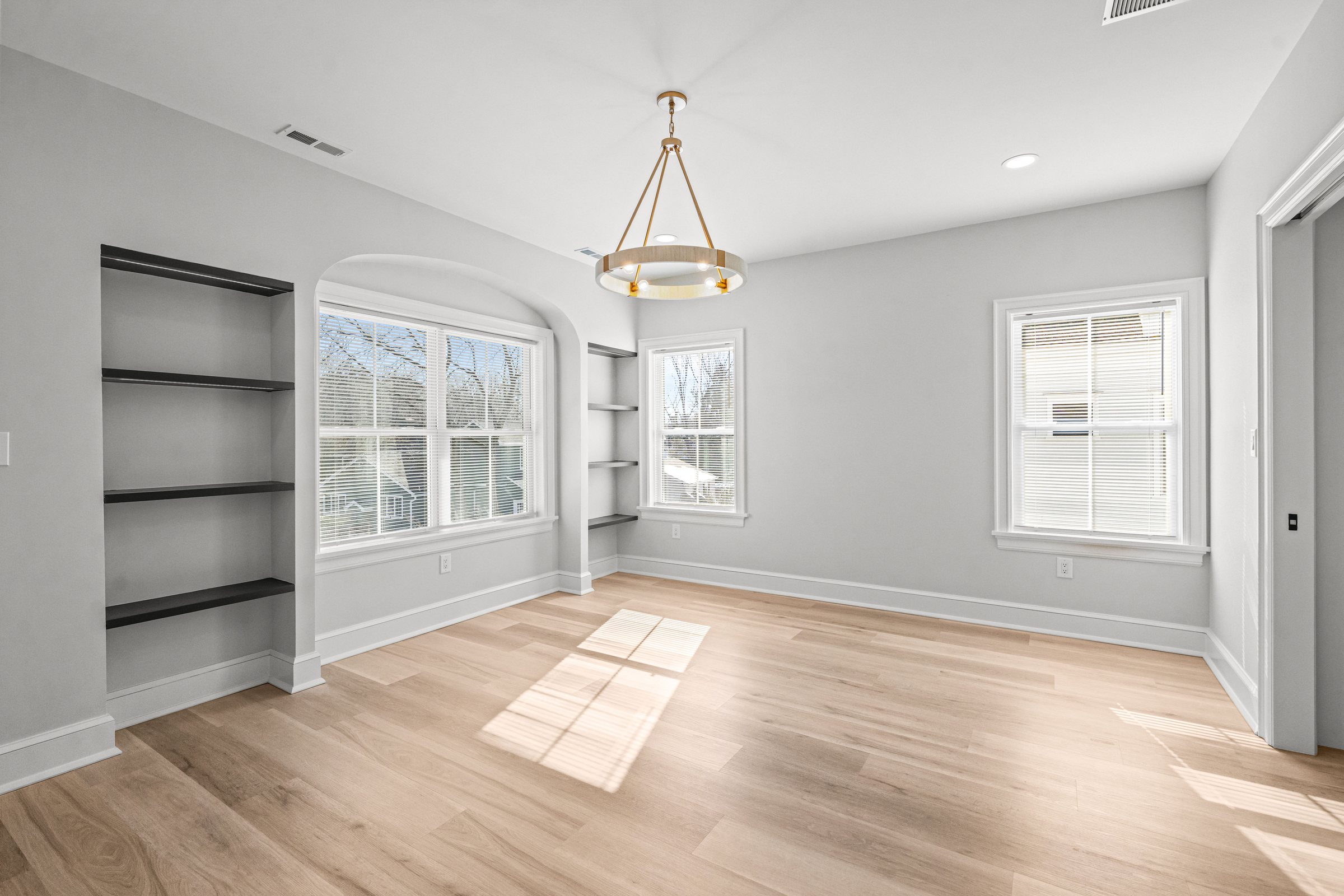 110 Bedroom Unstaged